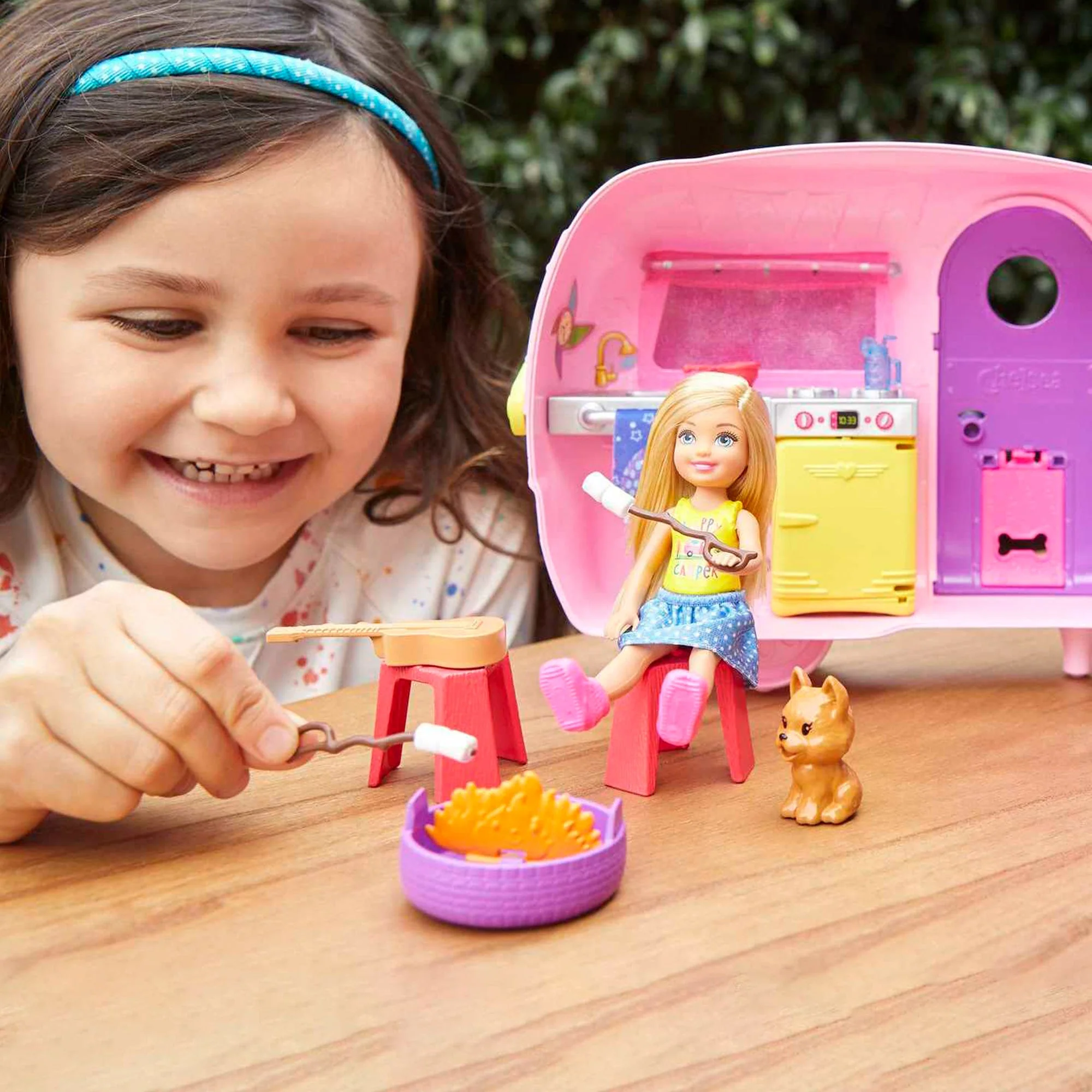 Barbie Club Chelsea Camper - Image 8