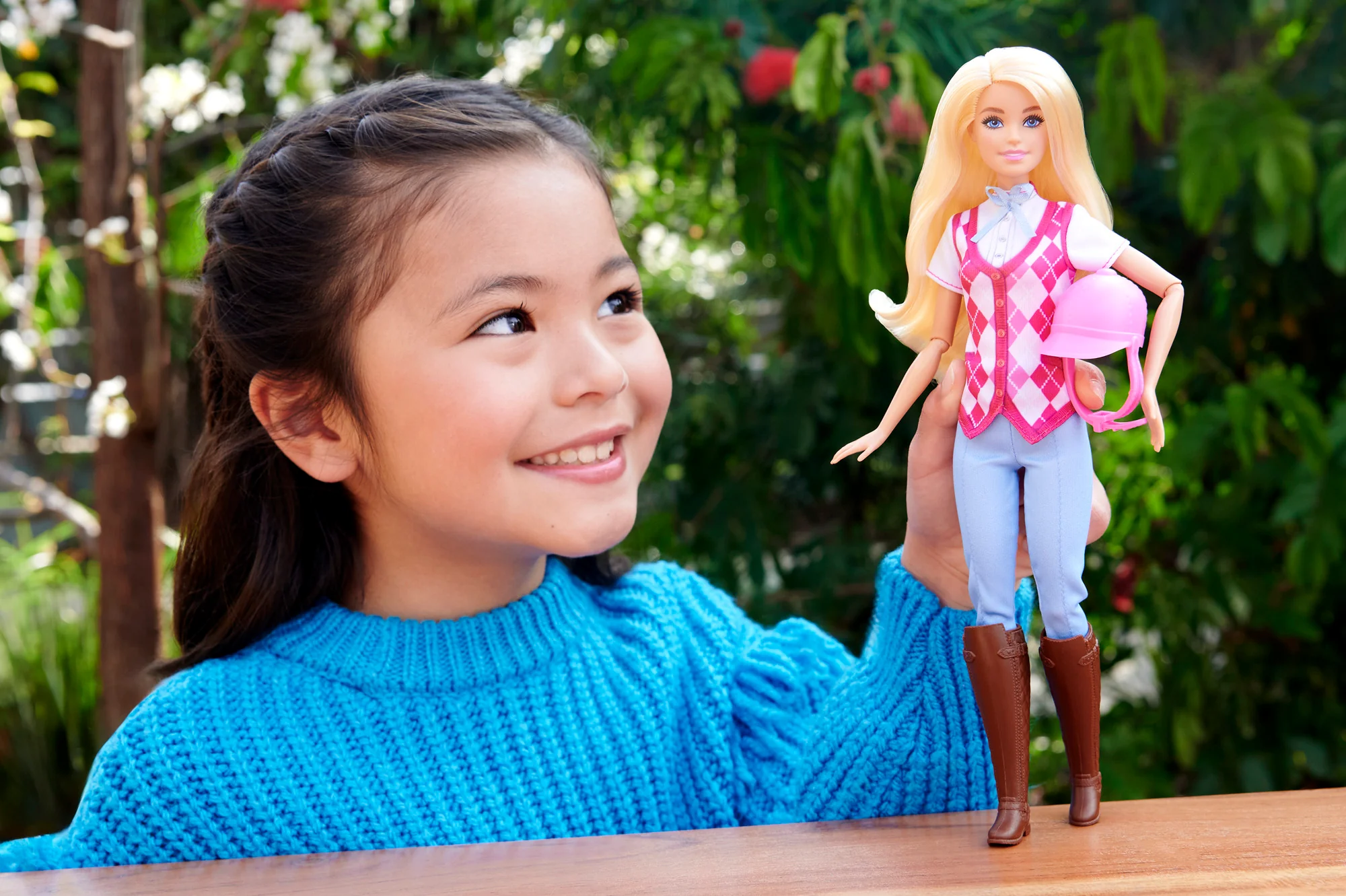 Barbie Mysteries The Great Horse Chase Malibu Doll - Image 8