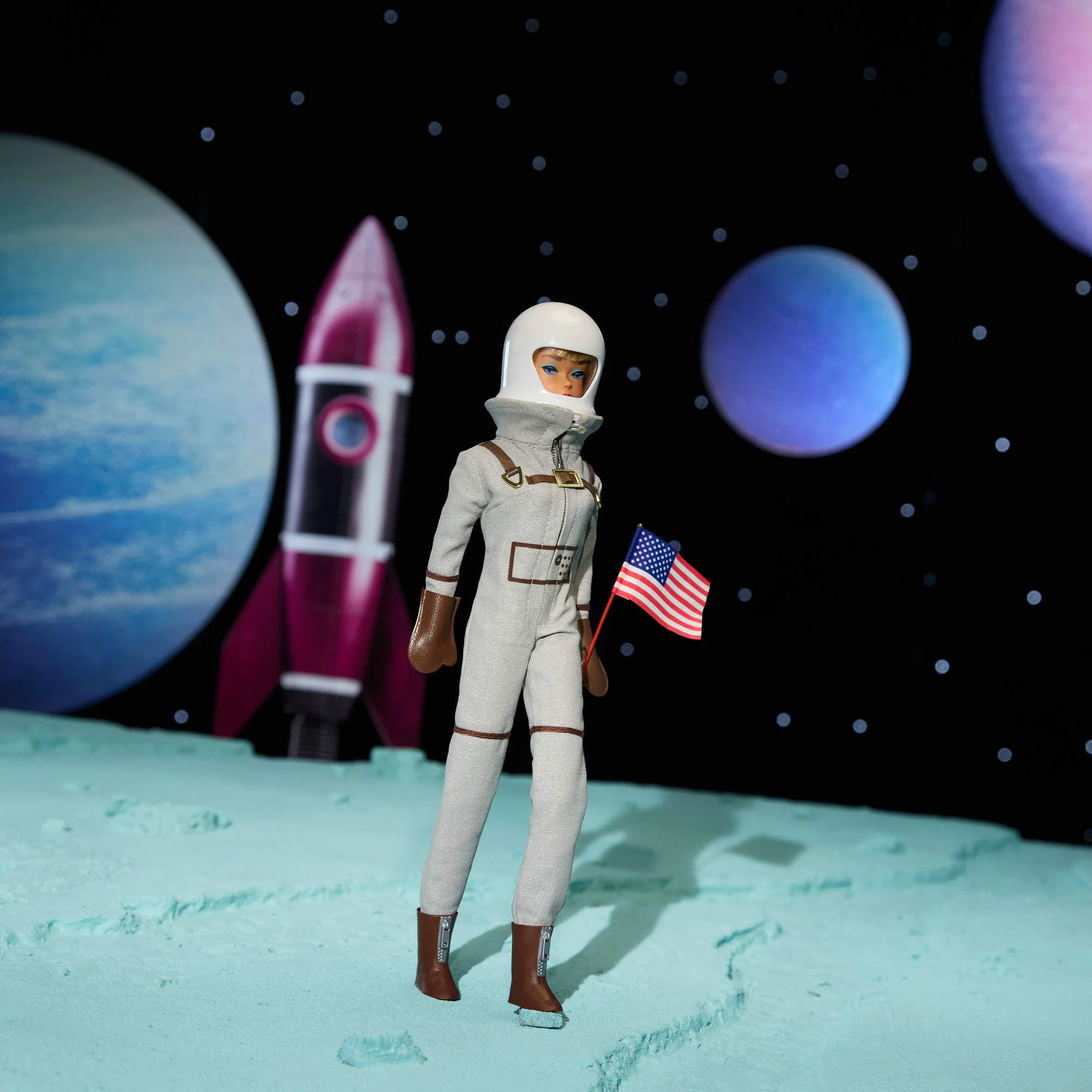 Barbie Signature Miss Astronaut 60th Anniversary Doll - Image 12