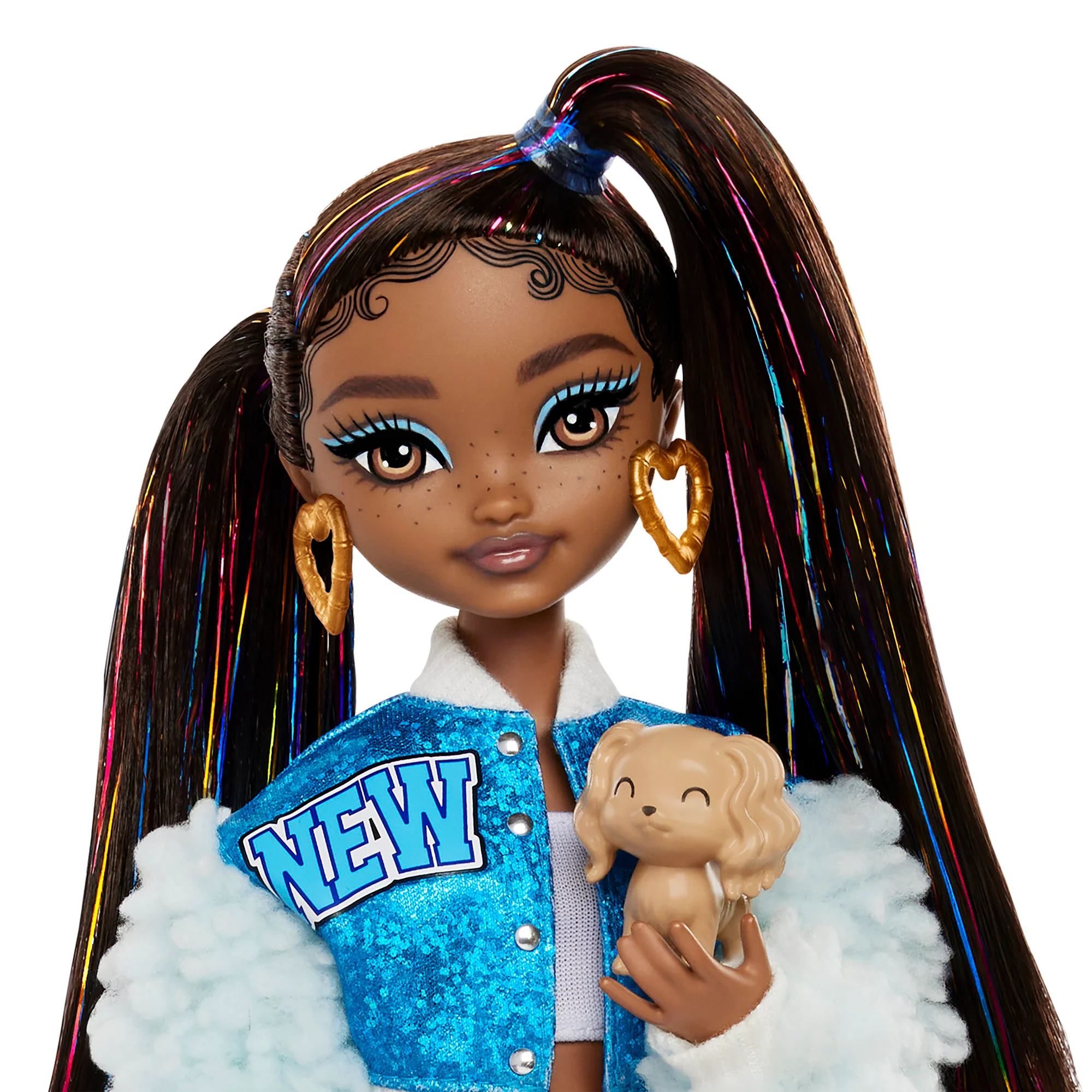 Barbie Dream Besties Barbie “Brooklyn' Doll and Accessories - Image 3