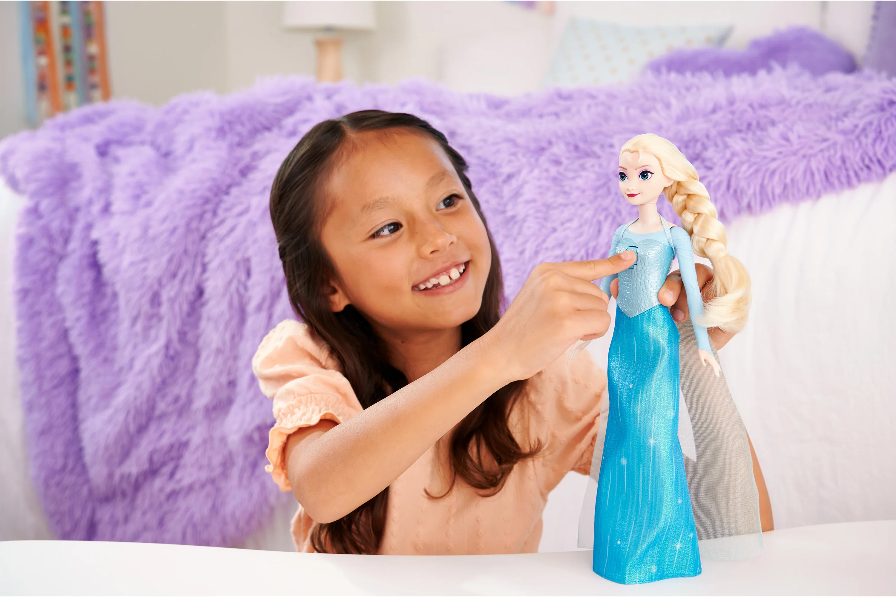 Disney Frozen Singing Elsa Doll - Image 7