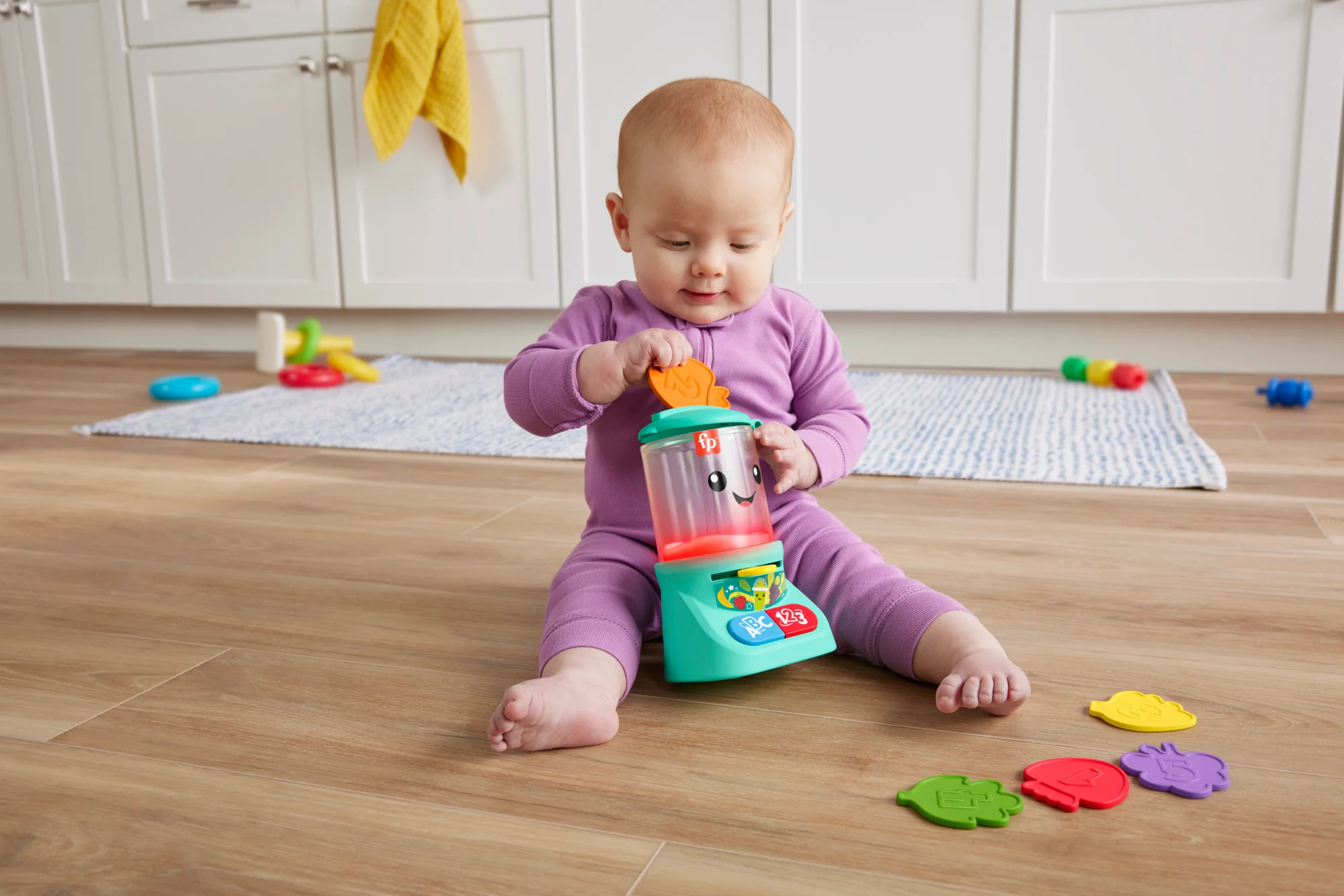 Fisher-Price Laugh & Learn Counting & Colours Smoothie Maker - Image 6