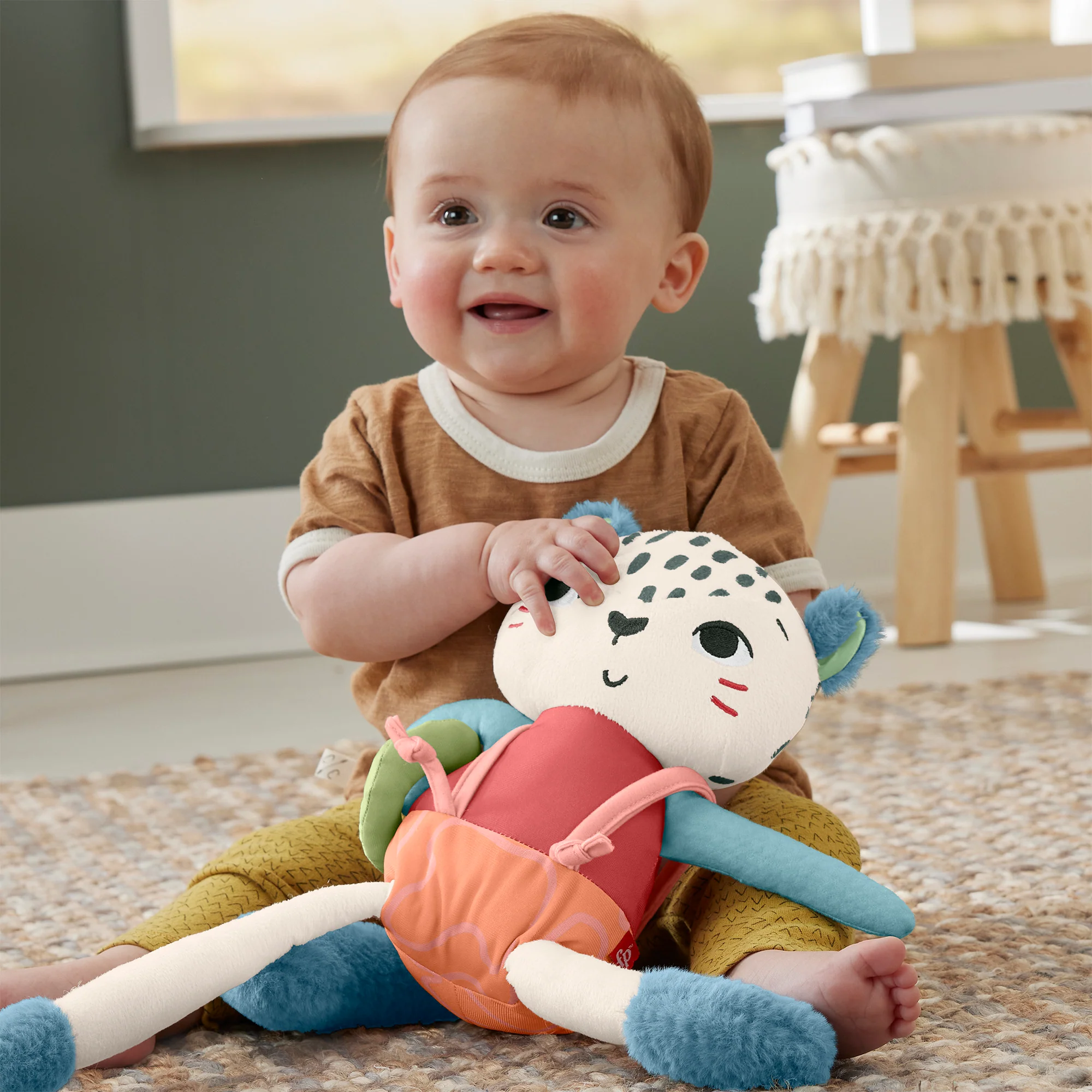 Fisher-Price Spotting Fun Snow Leopard - Image 6
