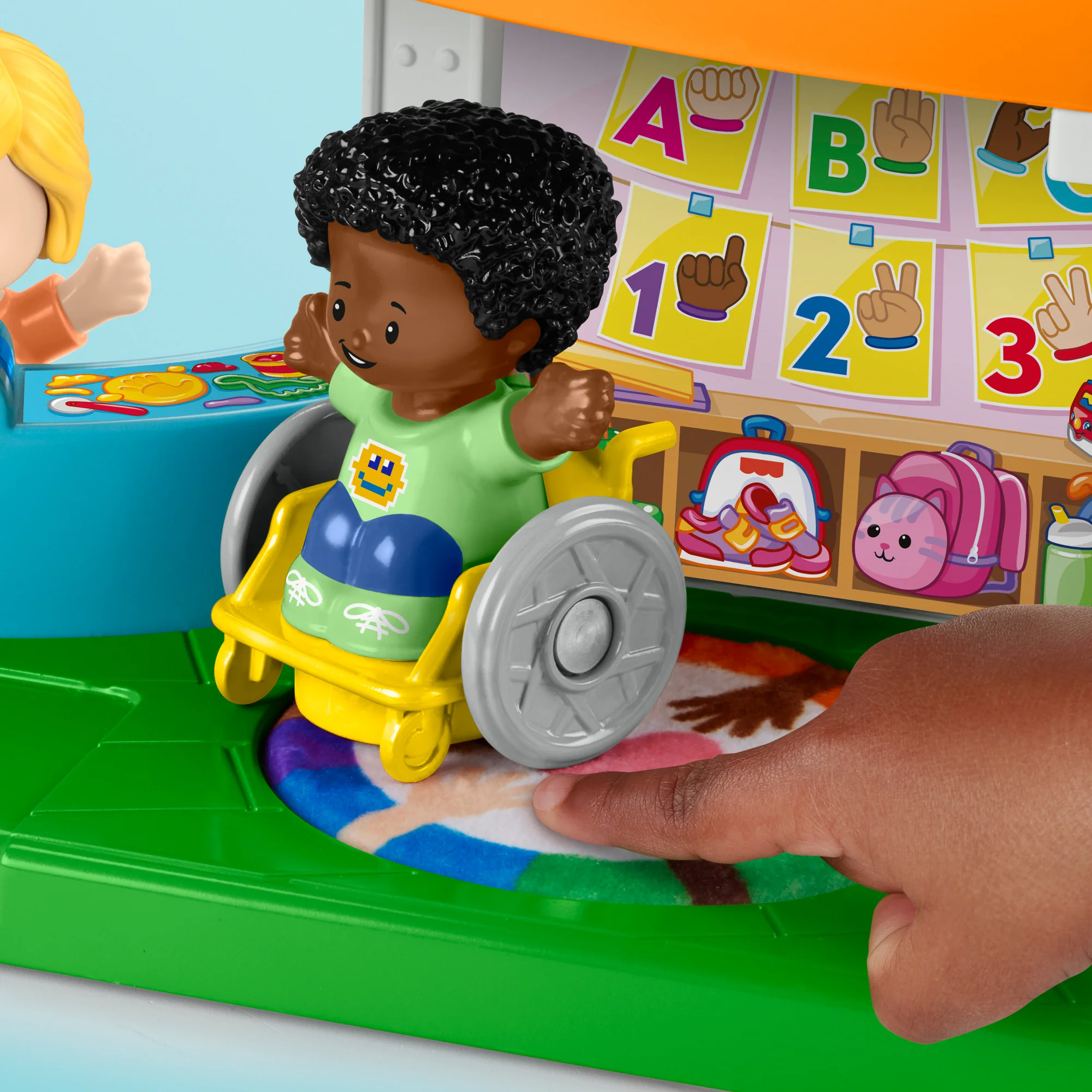 Little People Play for All School - Image 13